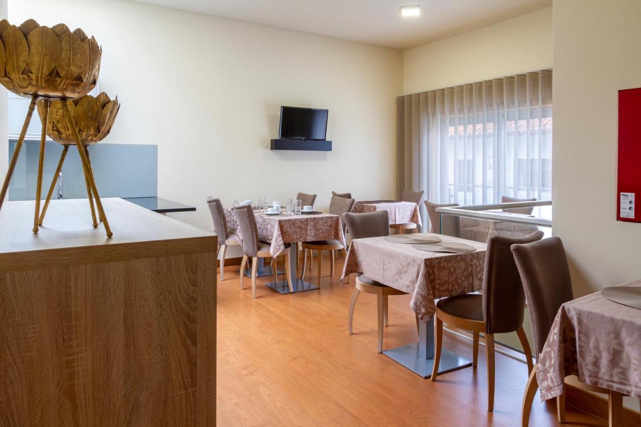 Boutique Mouras Bed & Breakfast Мондим де Басто Екстериор снимка
