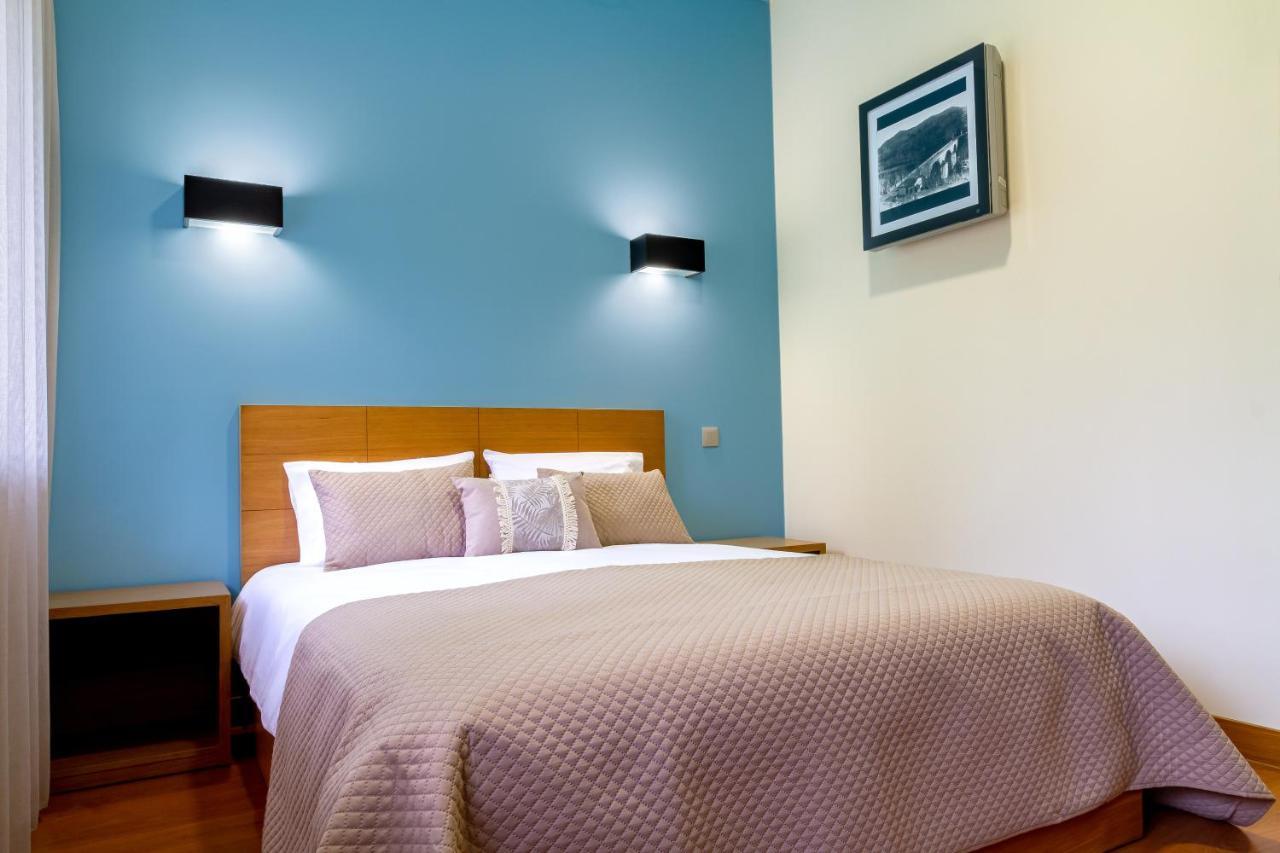 Boutique Mouras Bed & Breakfast Мондим де Басто Екстериор снимка