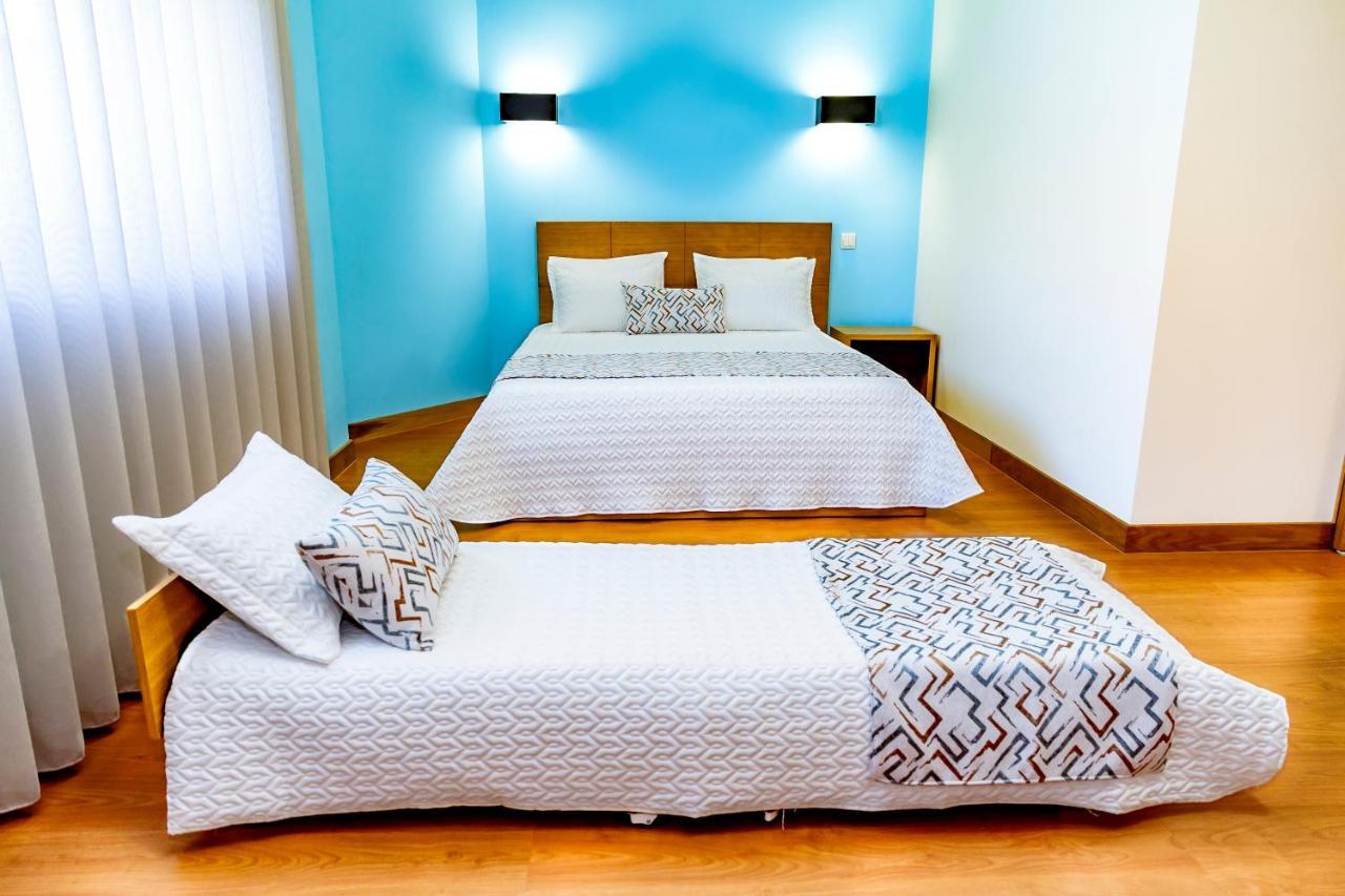 Boutique Mouras Bed & Breakfast Мондим де Басто Екстериор снимка