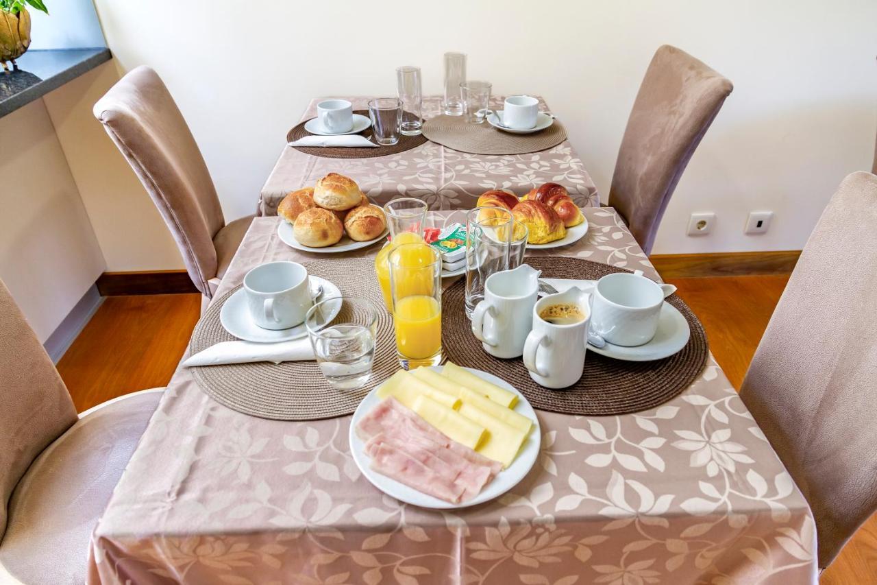 Boutique Mouras Bed & Breakfast Мондим де Басто Екстериор снимка