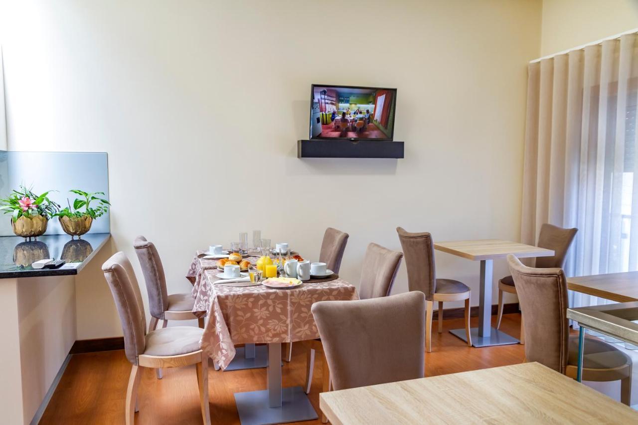 Boutique Mouras Bed & Breakfast Мондим де Басто Екстериор снимка