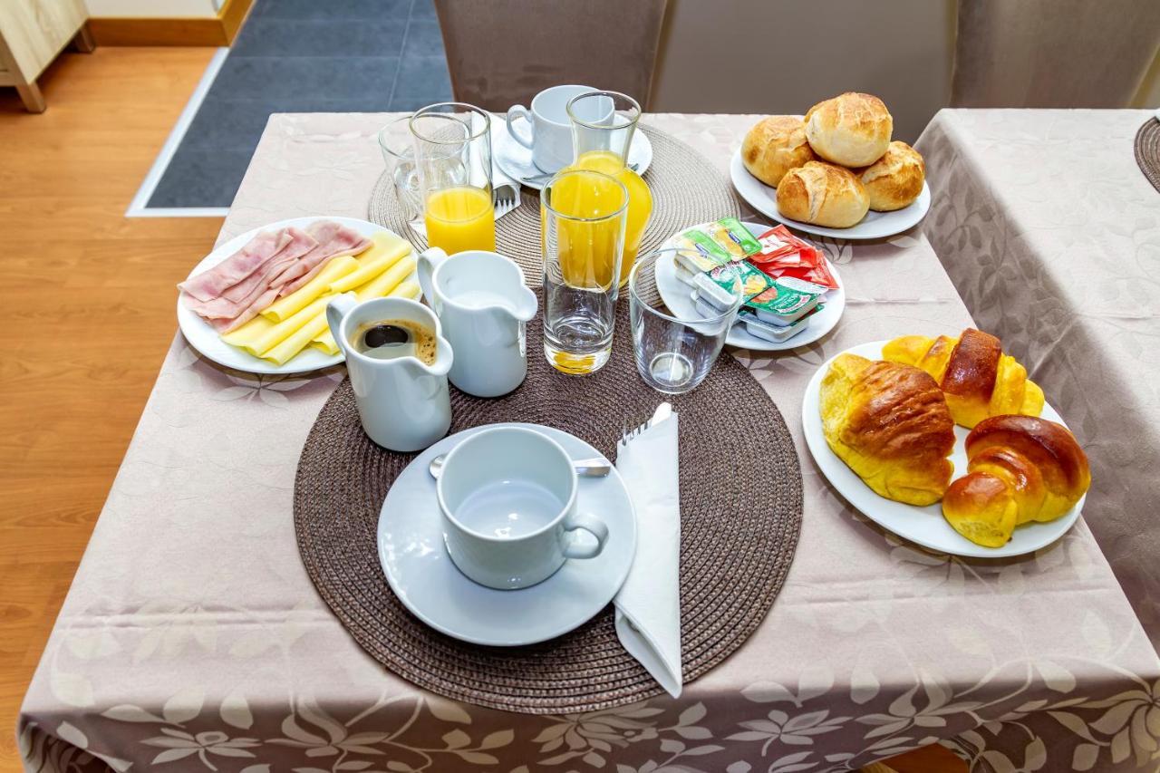 Boutique Mouras Bed & Breakfast Мондим де Басто Екстериор снимка